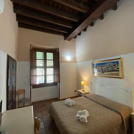 B&B Julia'S Friends Sassari Exteriör bild